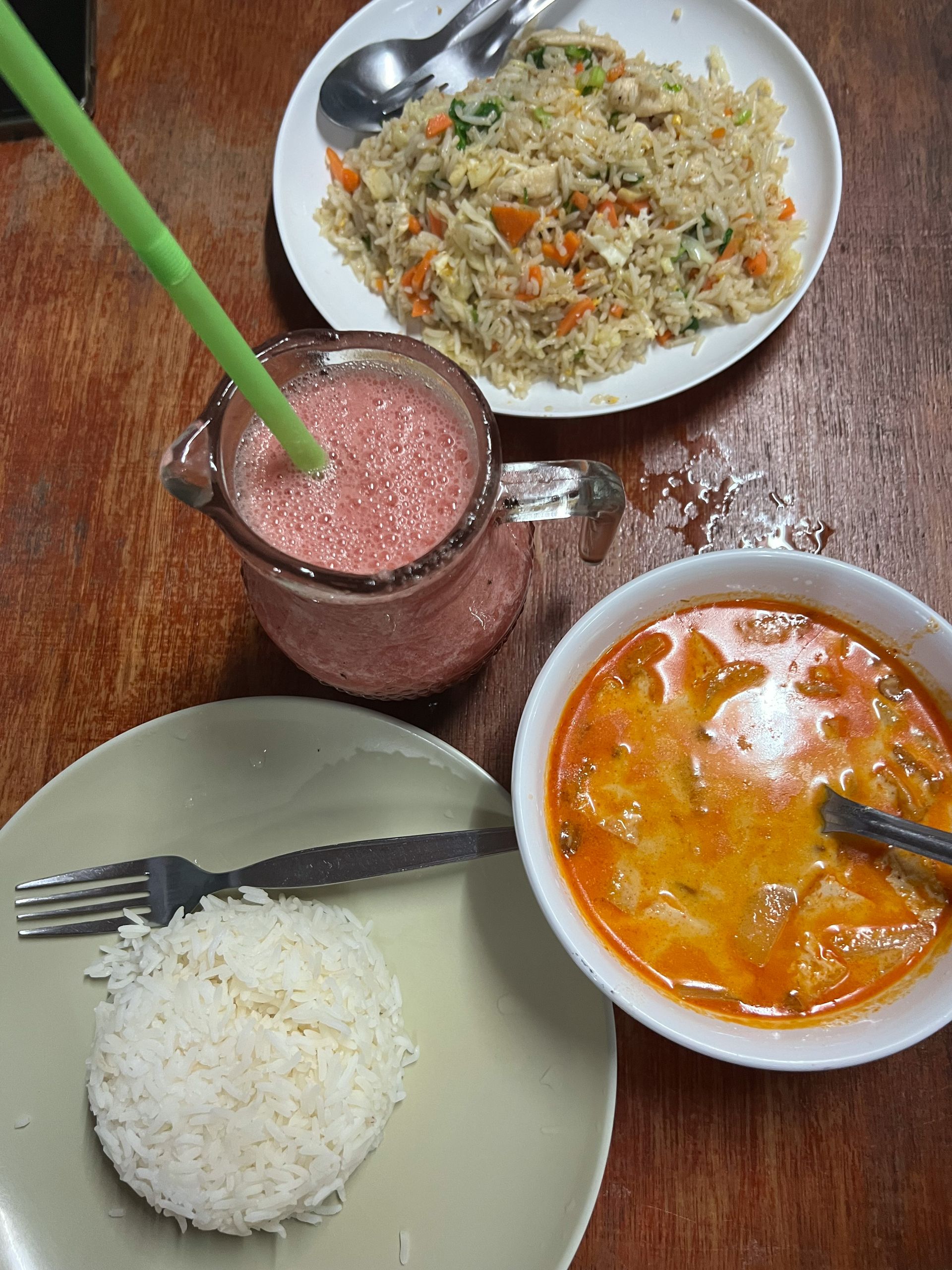 Mama Tam Ko Tao