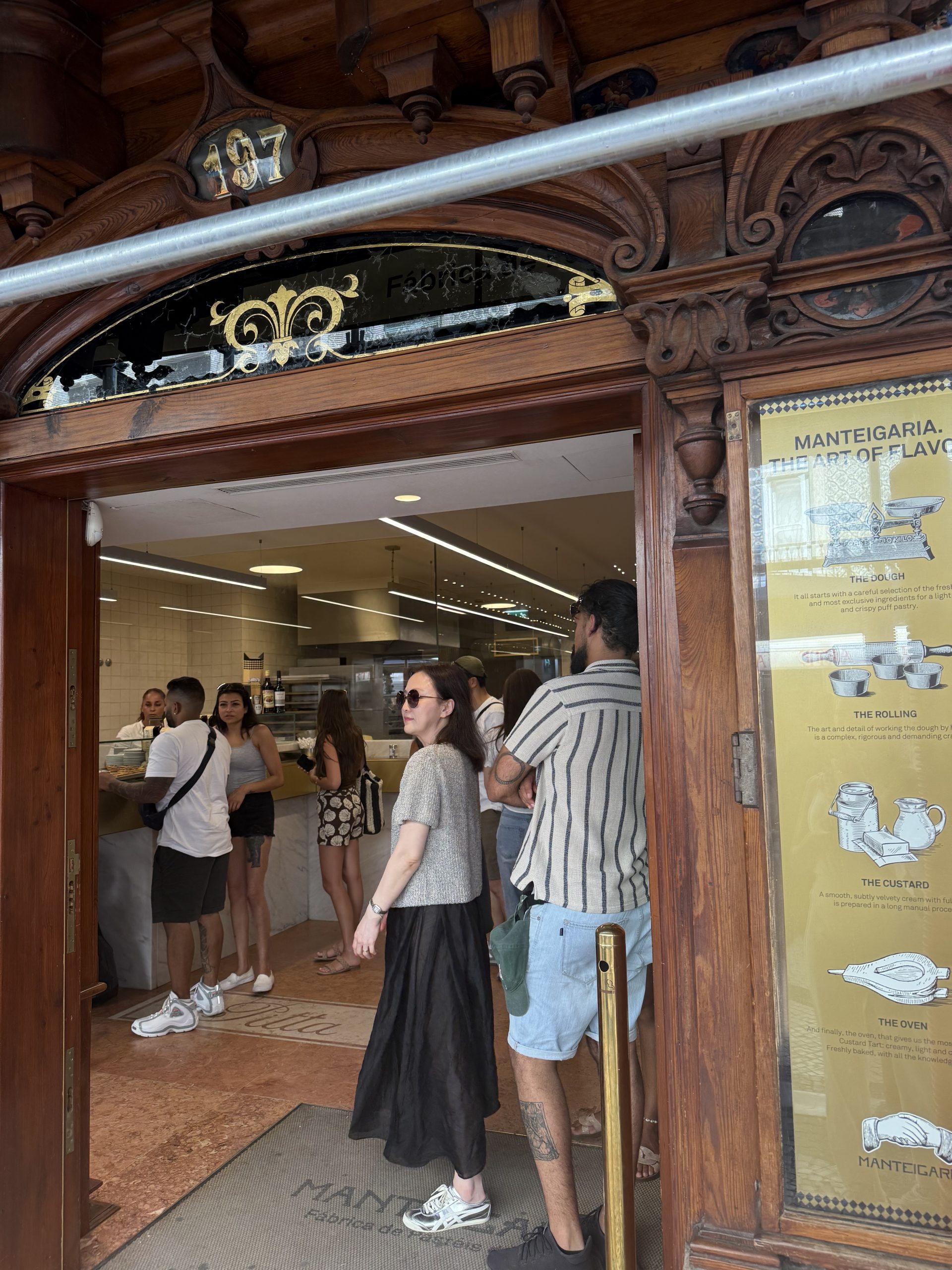 Frisch gebackene Pastéis de Nata, Manteigaria