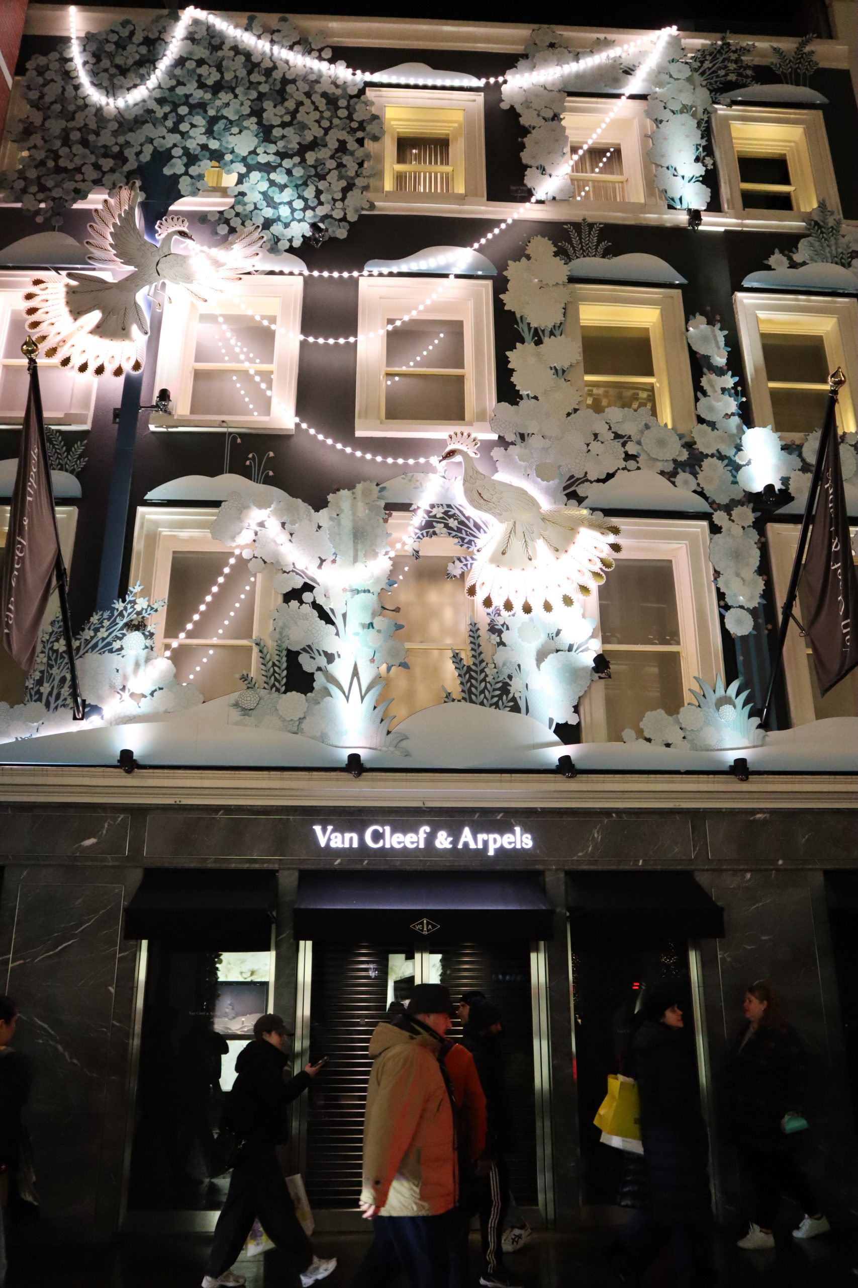 Van Cleef & Arpels, London