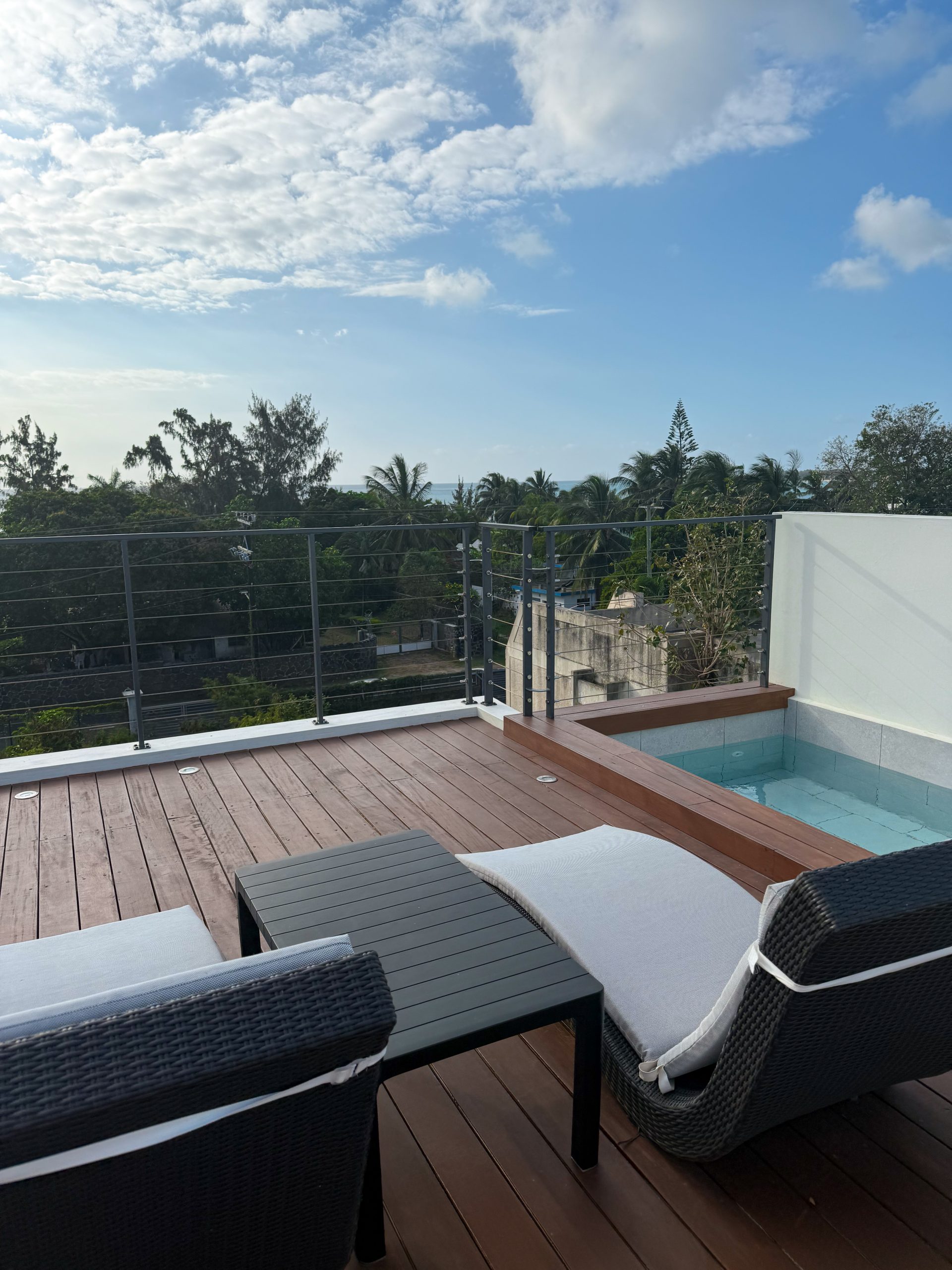 Mont Choisy 2BR Private Rooftop and Plunge Pool, Mauritius