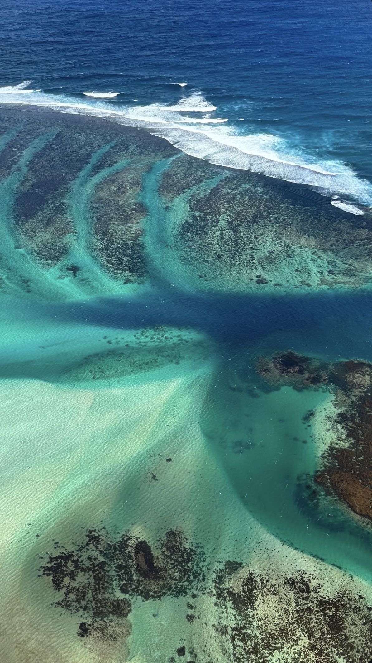 Wasserflugzeug über den Unterwasserwasserfall, Mauritius