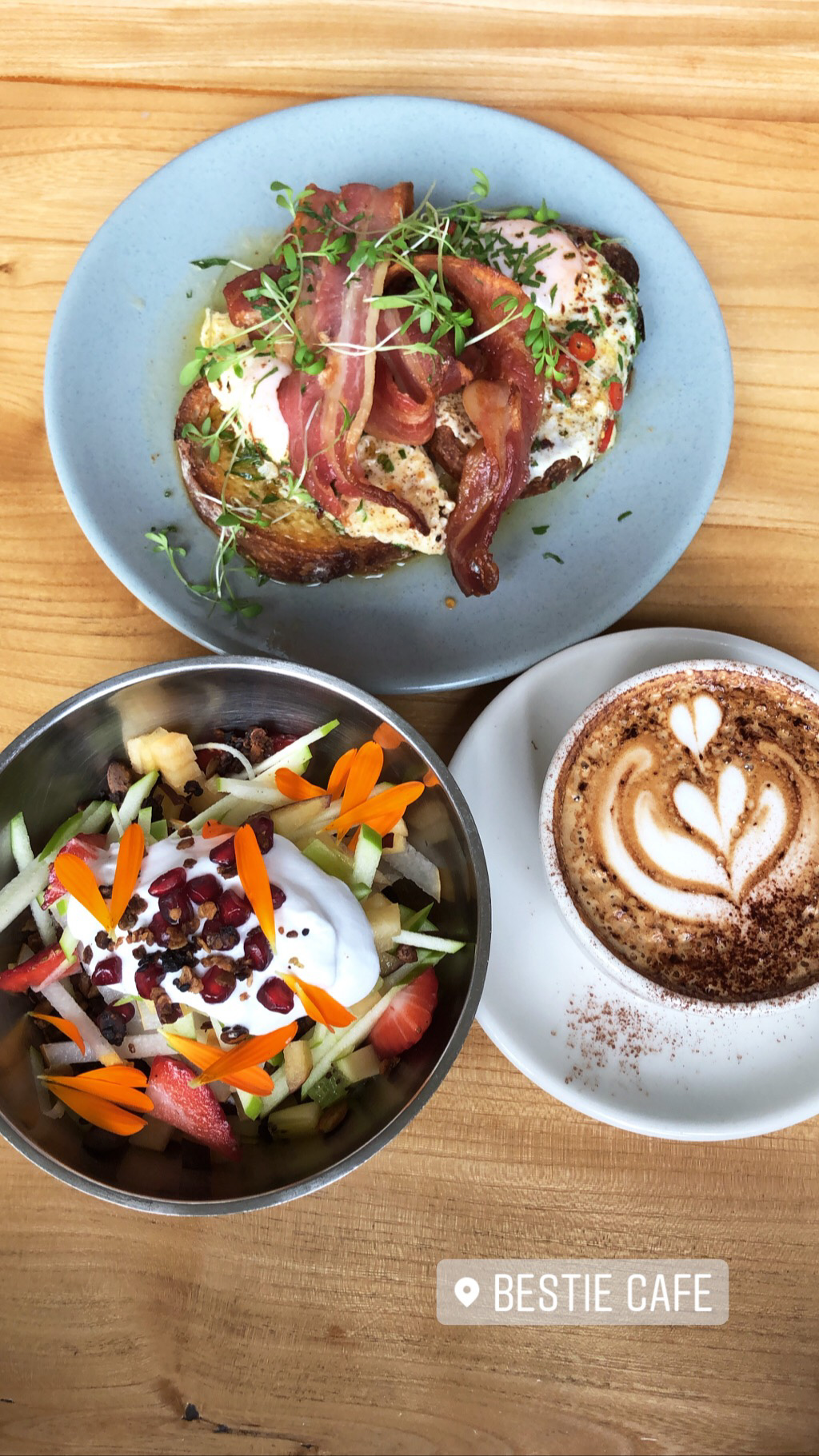 Frühstück im Besti Café in Auckland