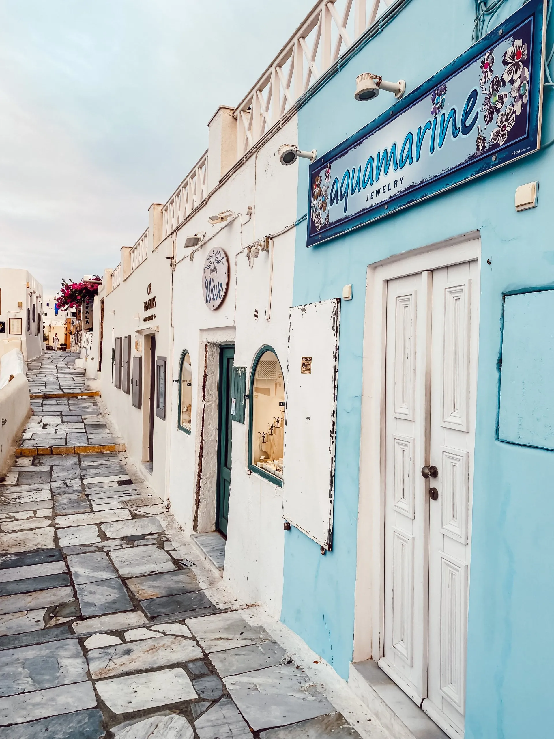 Morgenspaziergang durch Oia, Santorini