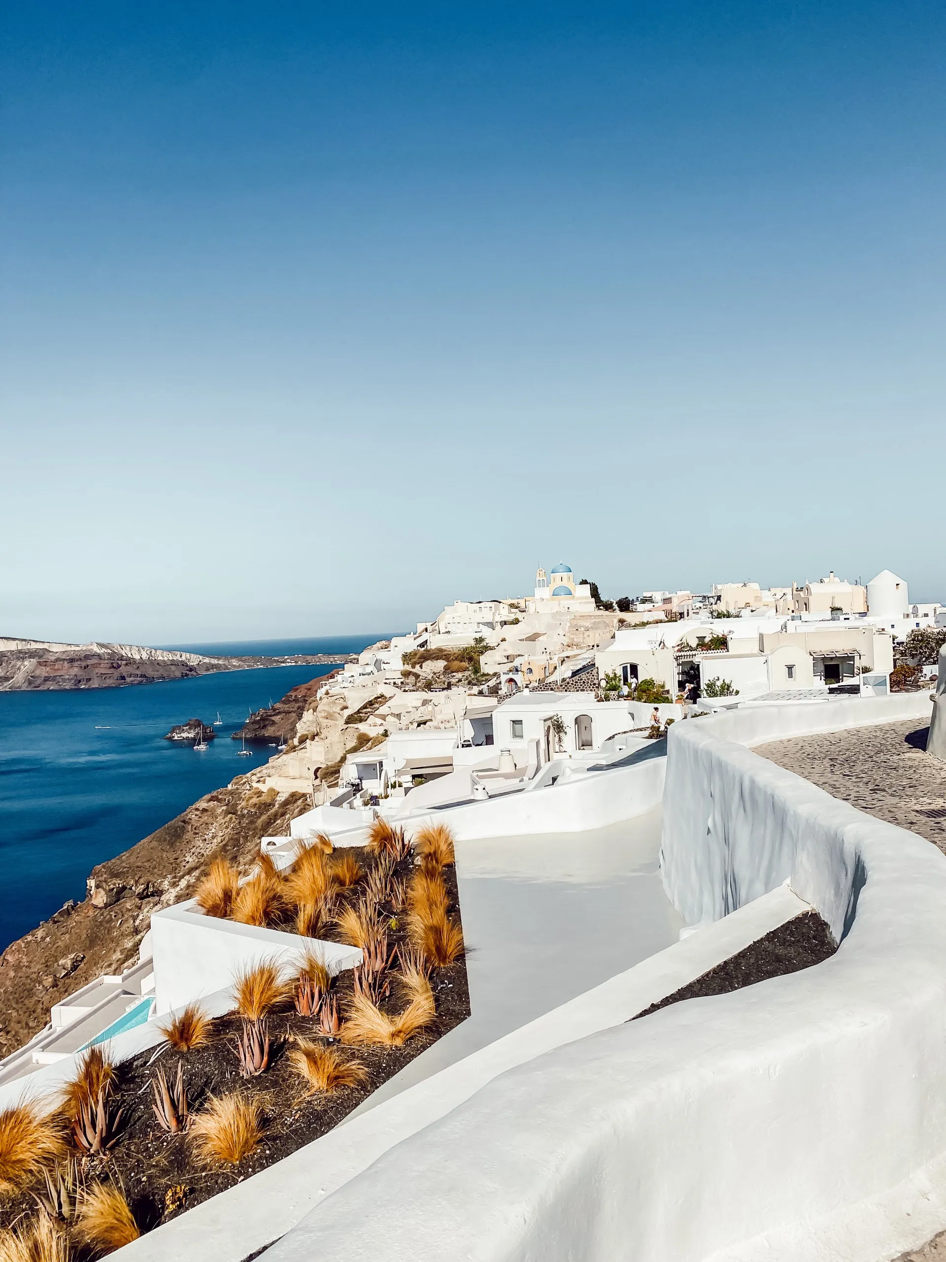 Morgenspaziergang durch Oia, Santorini