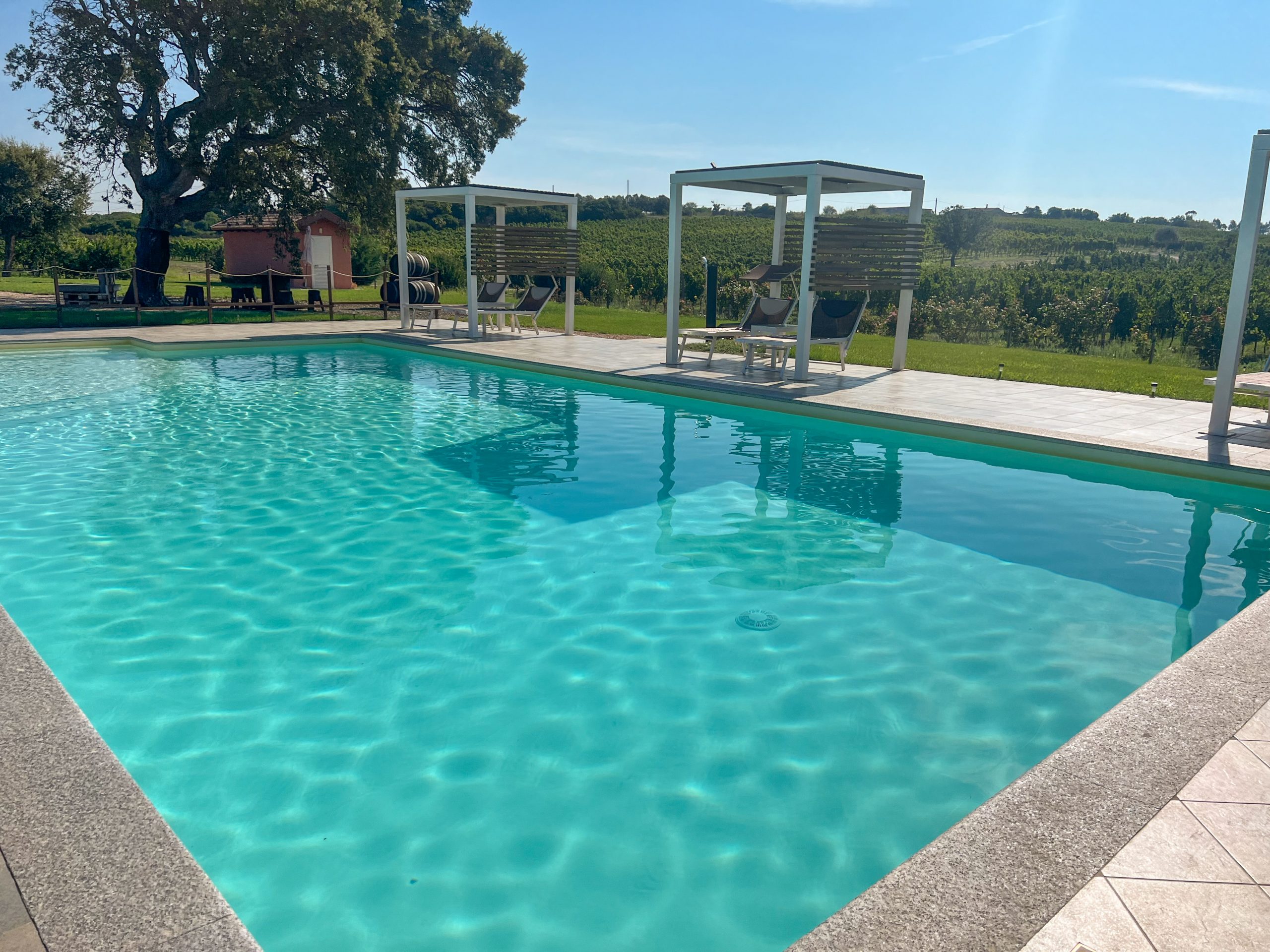 La Vinia Bed & Wine Experience, Sardinien