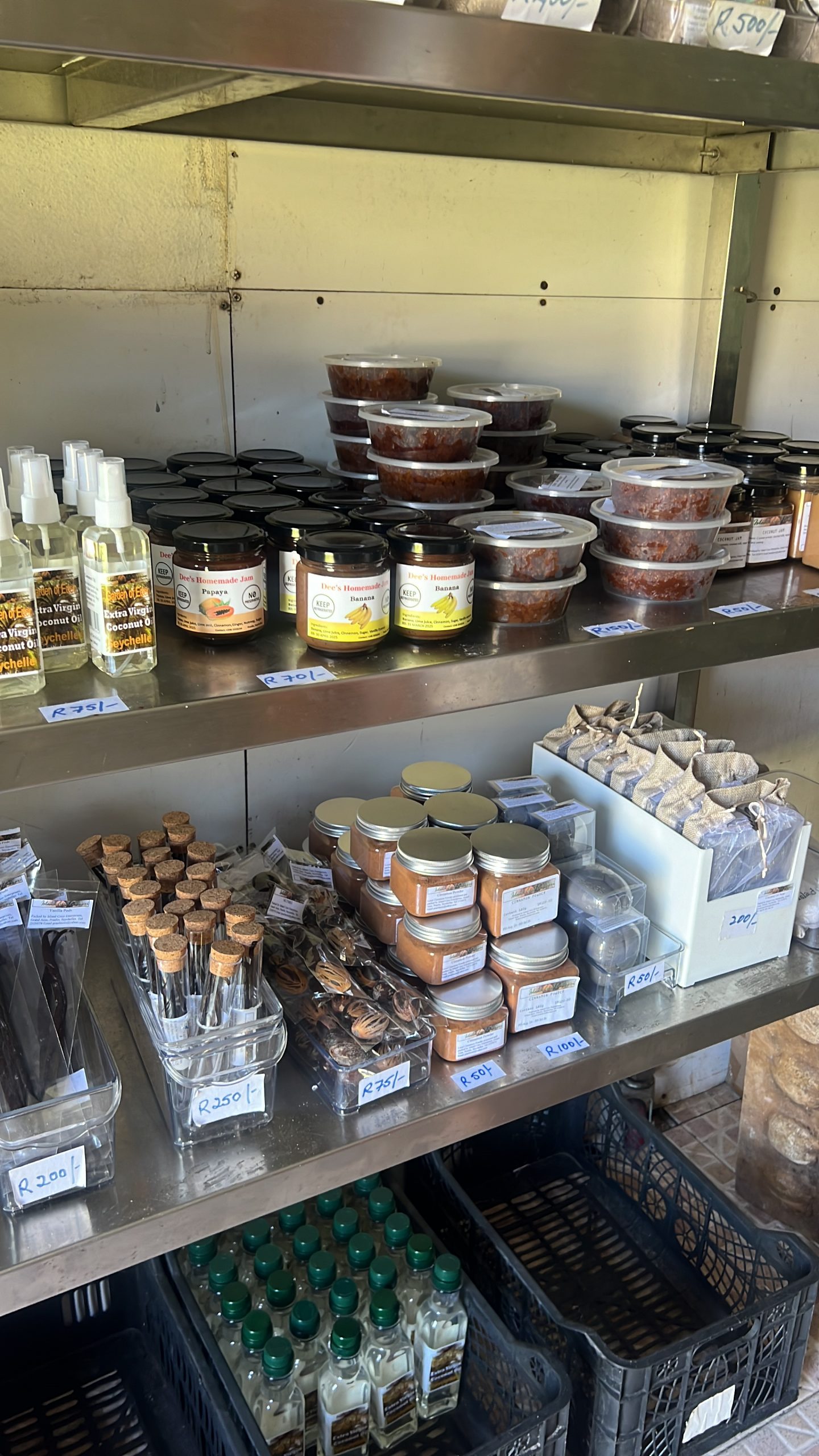 Virgin Coconut Oil Factory, Praslin