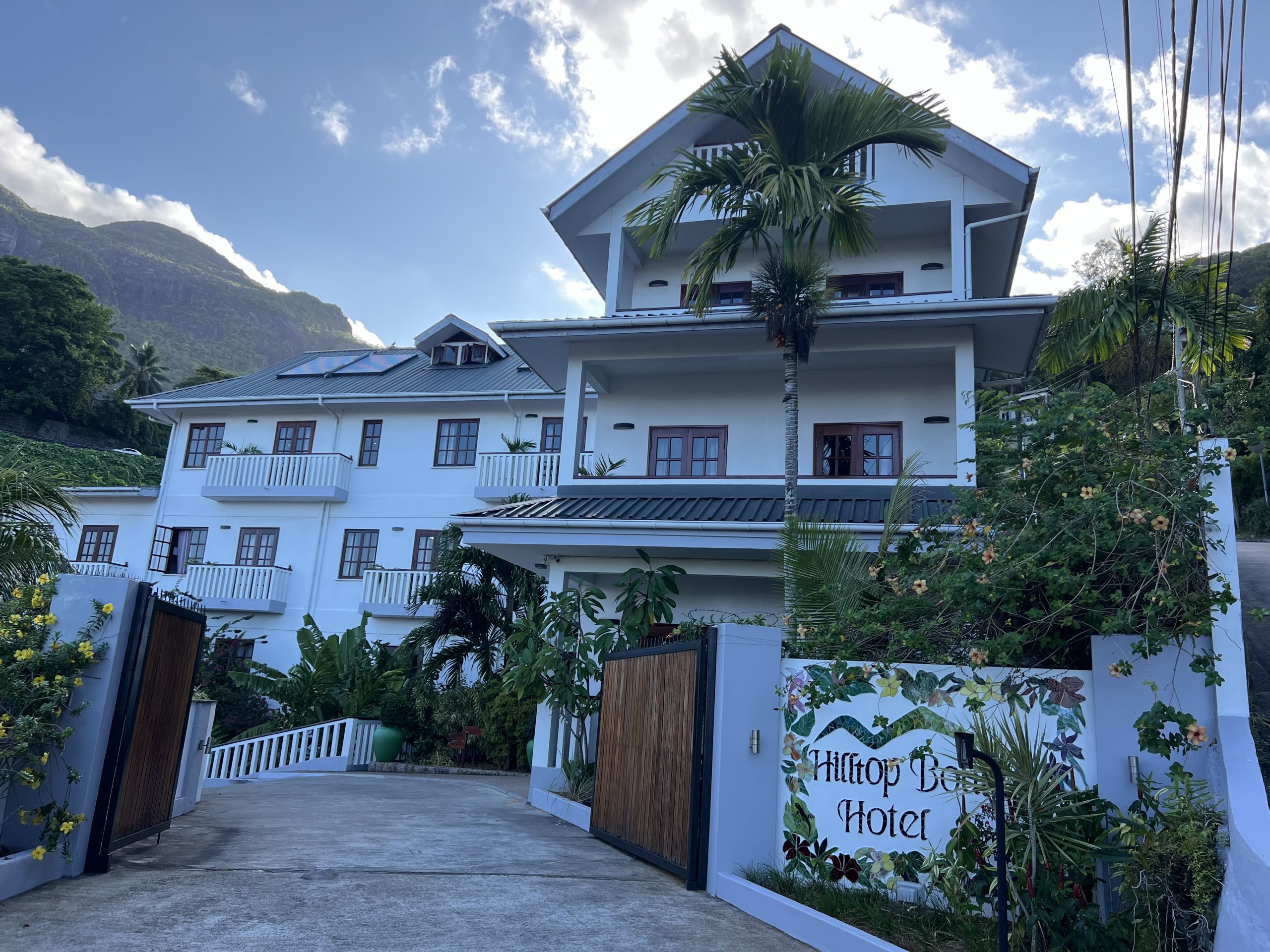 Hilltop Boutique, Mahé