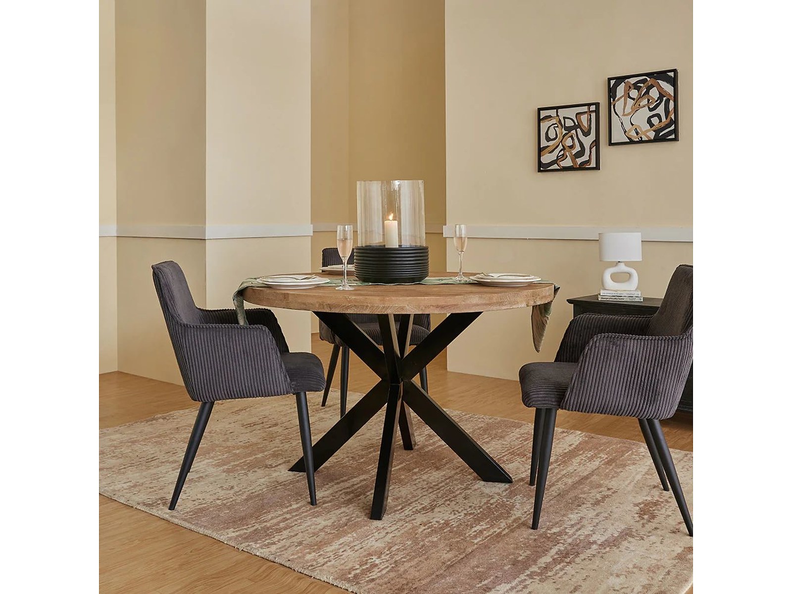 Gurugram round dining table set – Furnhands®