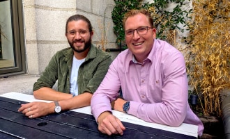 eola co-founder and ceo callum hemsley and seedrs cco john lake