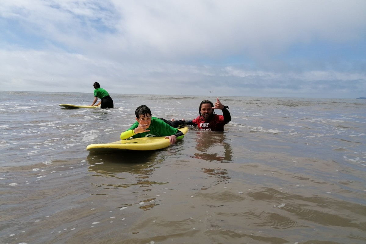 Book a surf lesson now at Cresseys 