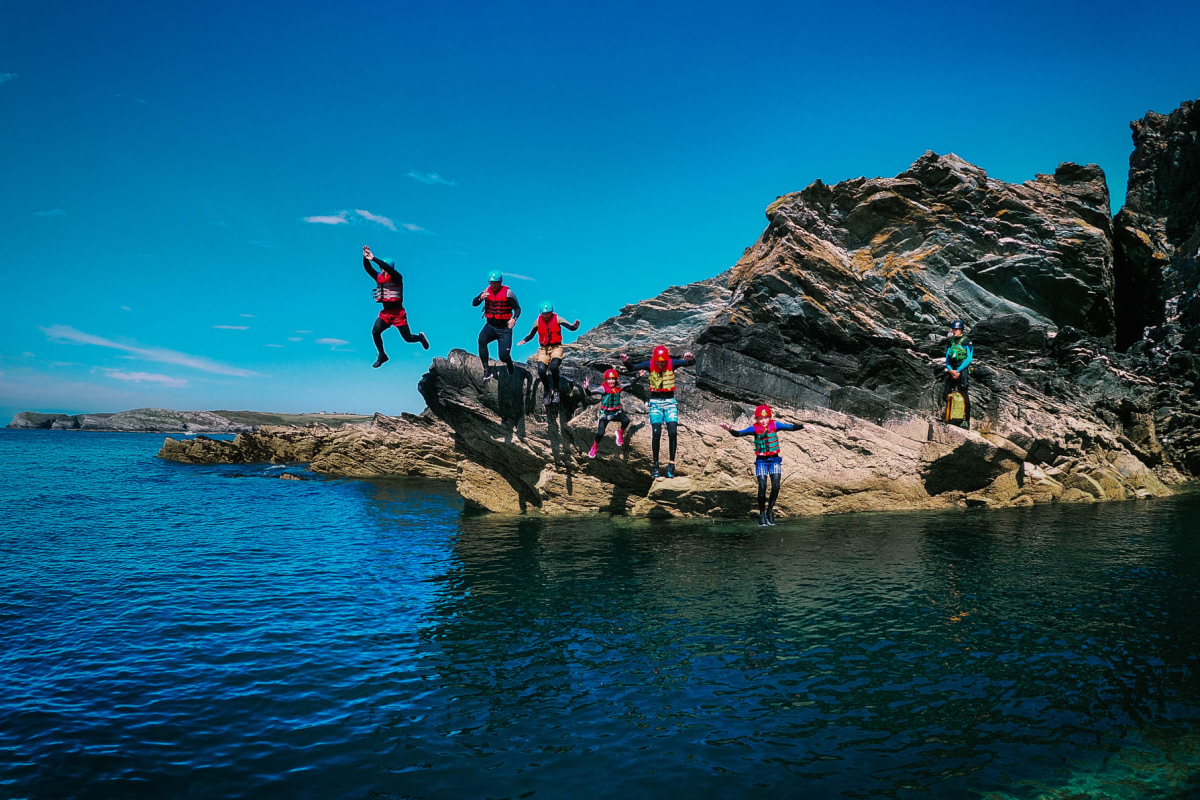 Book a coasteering session now