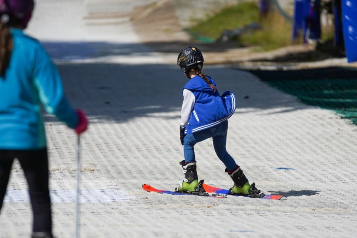 book dry ski slope