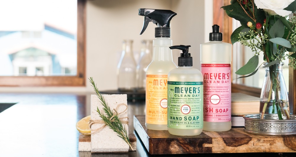 14 Best Cleaners for Quartz Countertops