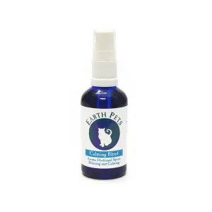 Clear bluebottle with a blue and white lable of Earth Pets calming blend for cats