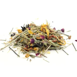 Naturals Summerfield Small Pet Treat grass, and flowers