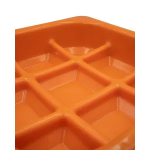 Anti-Scoff Pet Bowl - Waffle orange close up of grooves