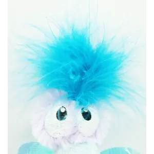 Swat ‘N Treat Fairy Kicker Cat Toy close up of face with blue feathers