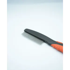 Flea Comb For Pets close up of teeth