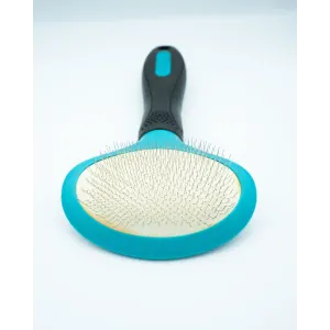 Oval Slicker Brush For Dogs view from the front with slicker teeth
