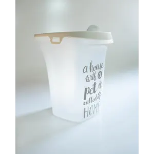 Trendy Story Pet Food Container side view, transparent tub with grey lid