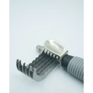 Dematting Comb for Small Pets close up of the sharp metal teeth