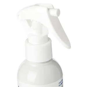 Pet Remedy Calming Spray 250ml spray bottle close up