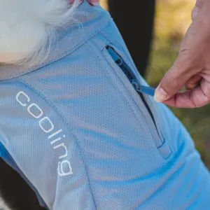 Kurgo Core Cooling Vest close up of zip