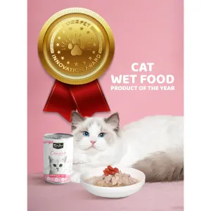 cat with complete cuisine in a bowl with award symbol