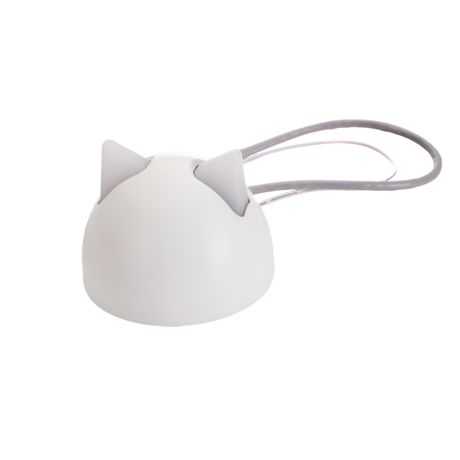 Rounded hub with cat-like ears