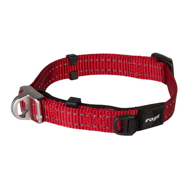 Red webbing snag safe dog collar with metal magnetic clasp