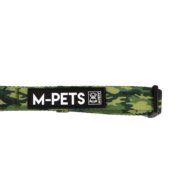closeup of logo on collar