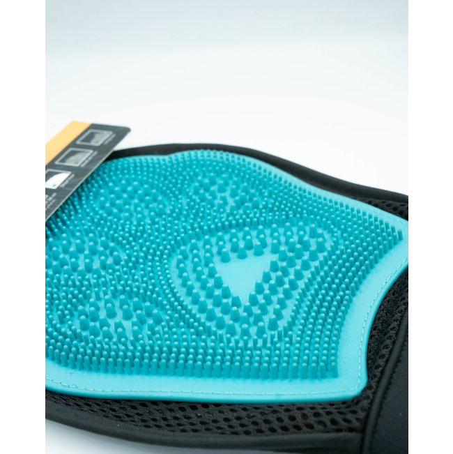 Grooming Mitt for Dogs close up of rubber brush side