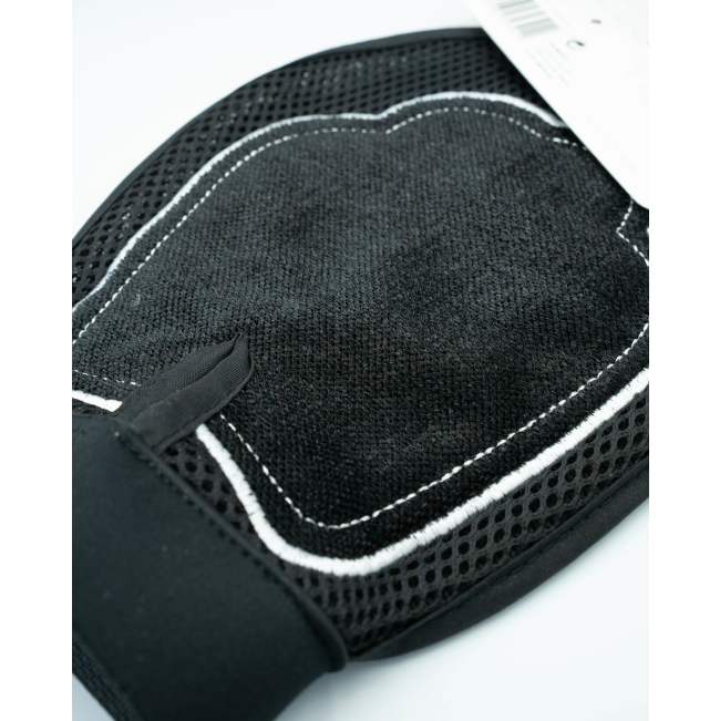 Grooming Mitt for Dogs close up of sponge side