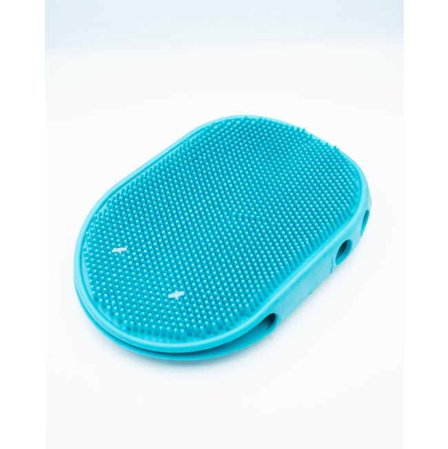 Rubber Grooming Mitt for Dogs blue rubber back side