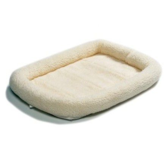 Marltons Faux Sheepskin Mat side view with puffy rim