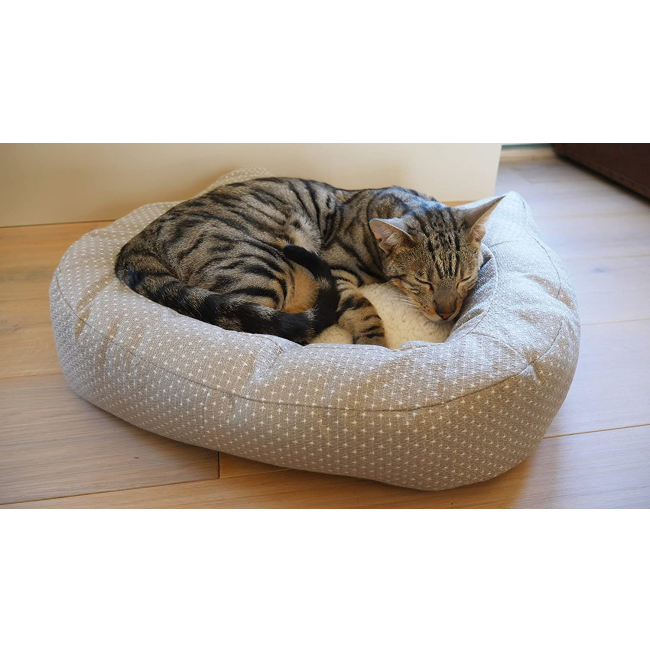 Dotty Feline Cat Bed lifestyle with sleeping brown cat