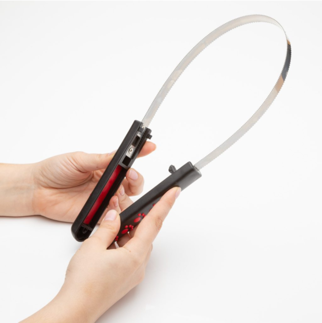 Mikki Shedding Blade split by the handle to use in both hands