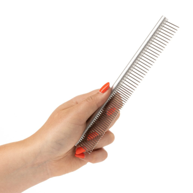 Mikki Doodles Grooming Kit comb in hand