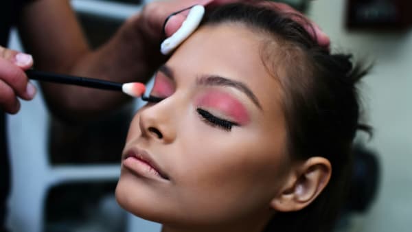 Full Glam Up: Hair & Makeup