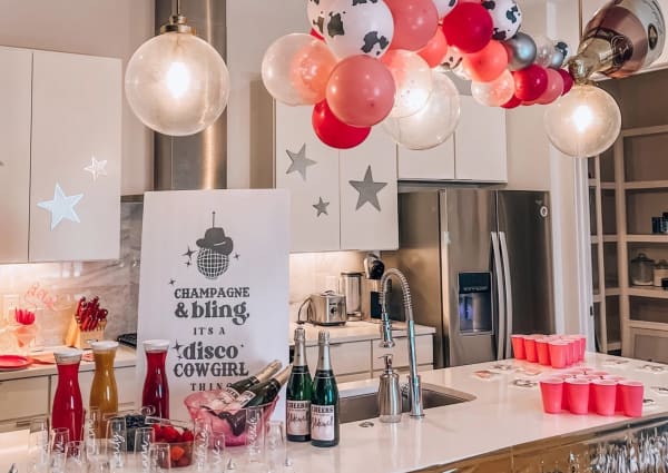 Cocktail & Mimosa Bar Glam Up