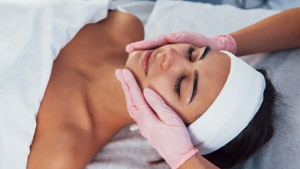Facials & Organic Body Scrub