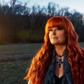 Wynonna Tells 'The Hard Truth', Announces First New Album In Ten Years; Watch Video For "Kentucky Queen" Now