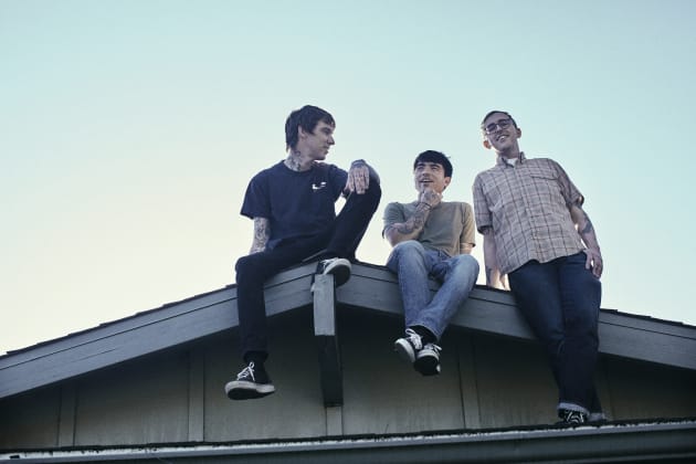 JOYCE MANOR ANNOUNCE NEW ALBUM  ‘40 OZ. TO FRESNO’ OUT JUNE 10 ON EPITAPH RECORDS NEW SINGLE AND VIDEO “GOTTA LET IT GO”  & US TOUR WITH THE STORY SO FAR THIS SPRING