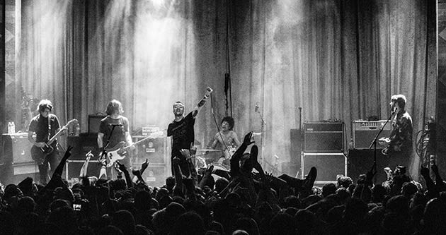 Touché Amoré To Release '10 Years / 1000 Shows - Live at the Regent Theater' Available November 2nd