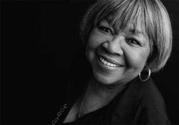 Mavis Staples Chats With Marc Maron and Anthony Mason, Performs on CBS This Morning