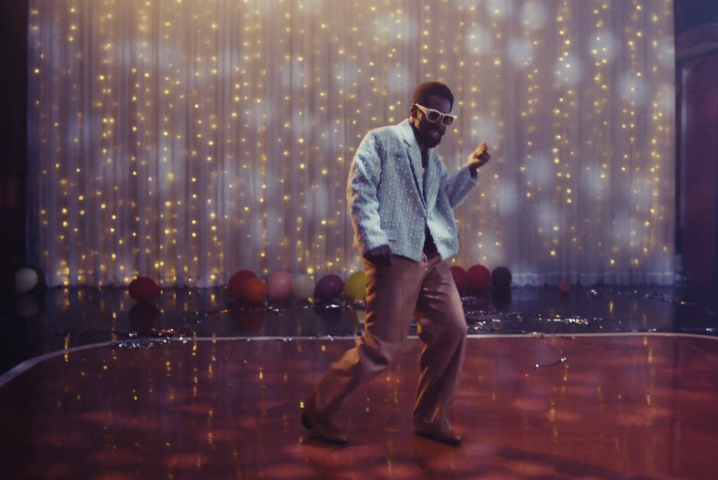 Curtis Harding Has “The Power”  Listen + Watch Dazzling New Roller Disco Video