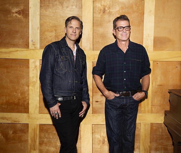 Calexico Announce New Holiday Album 'Seasonal Shift'