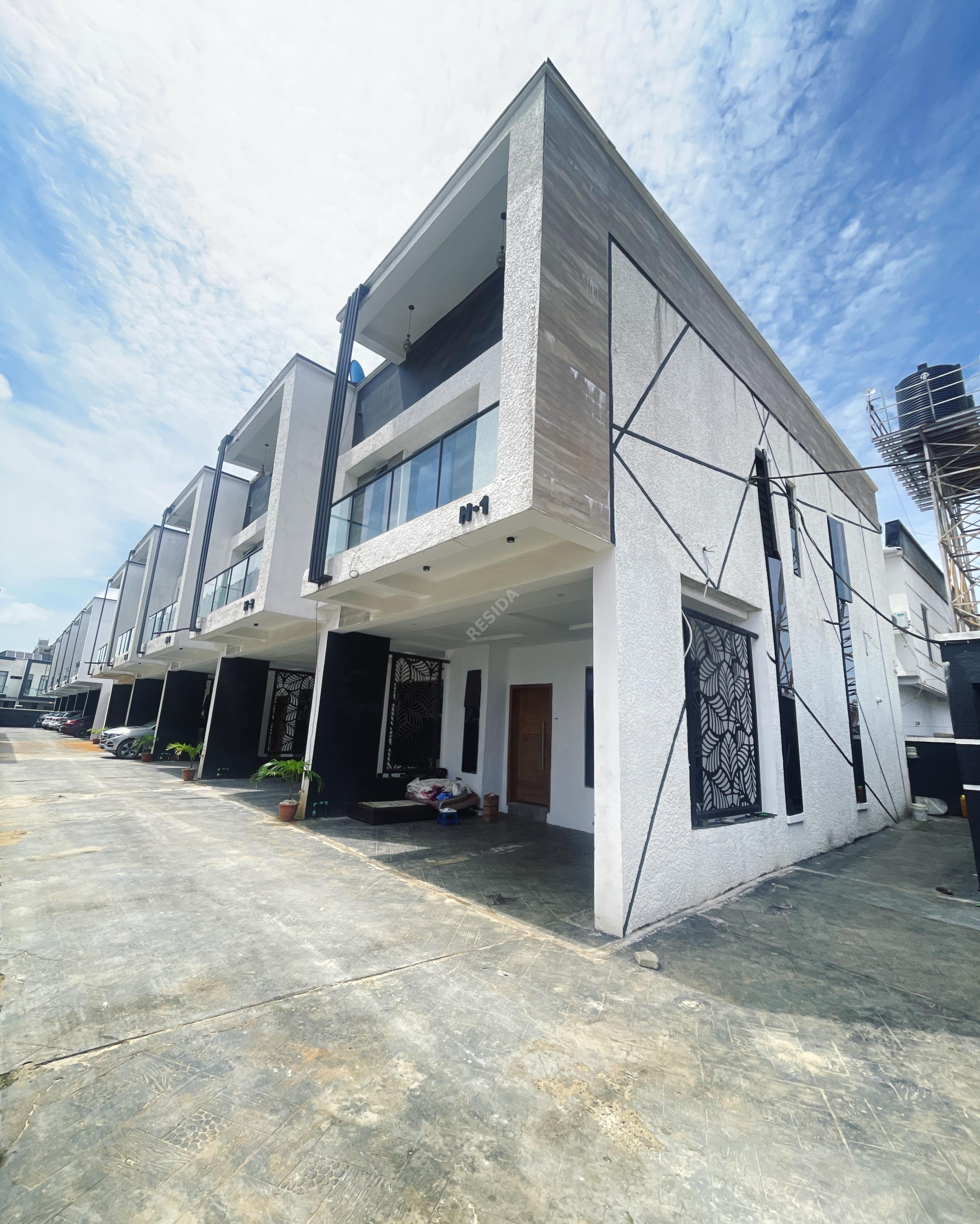 Ikota villa terrace — photo 1