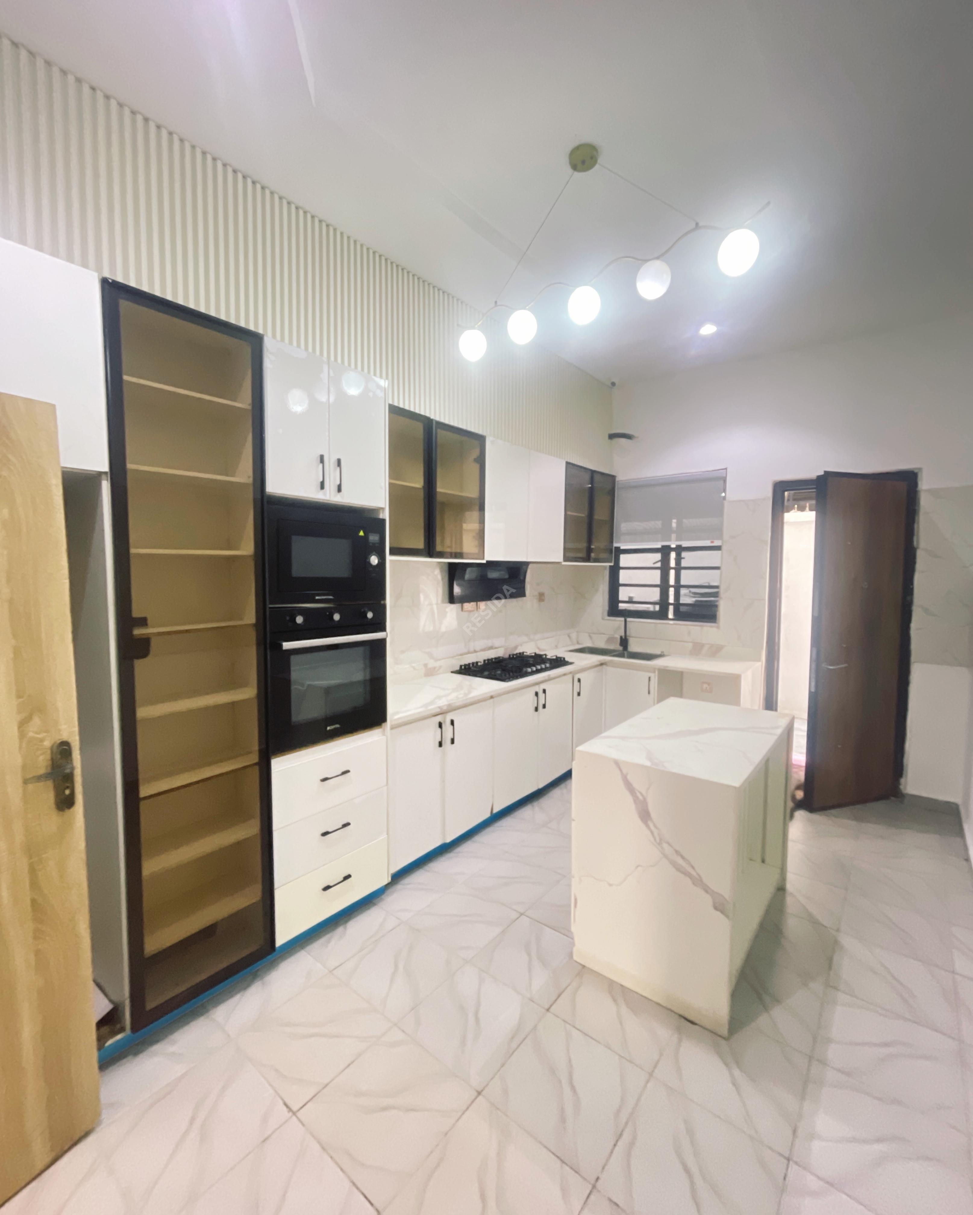 ITJ PROPERTY IKATE — photo 3