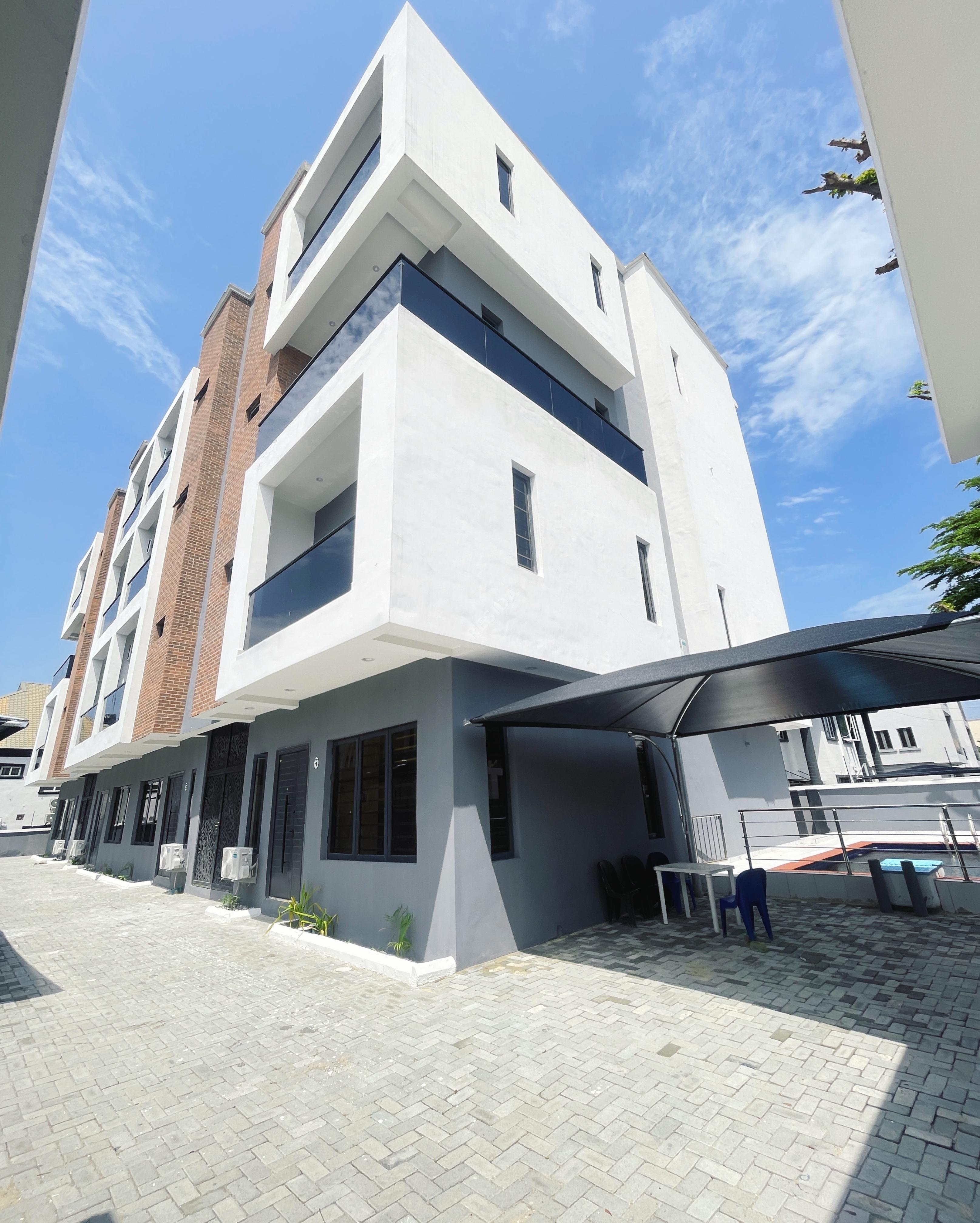 WILLOW COURT — photo 1